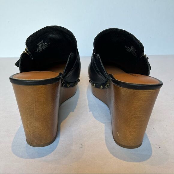 Lucky Brand Black Leather Mules with Wooden Wedge - Picture 5 of 9